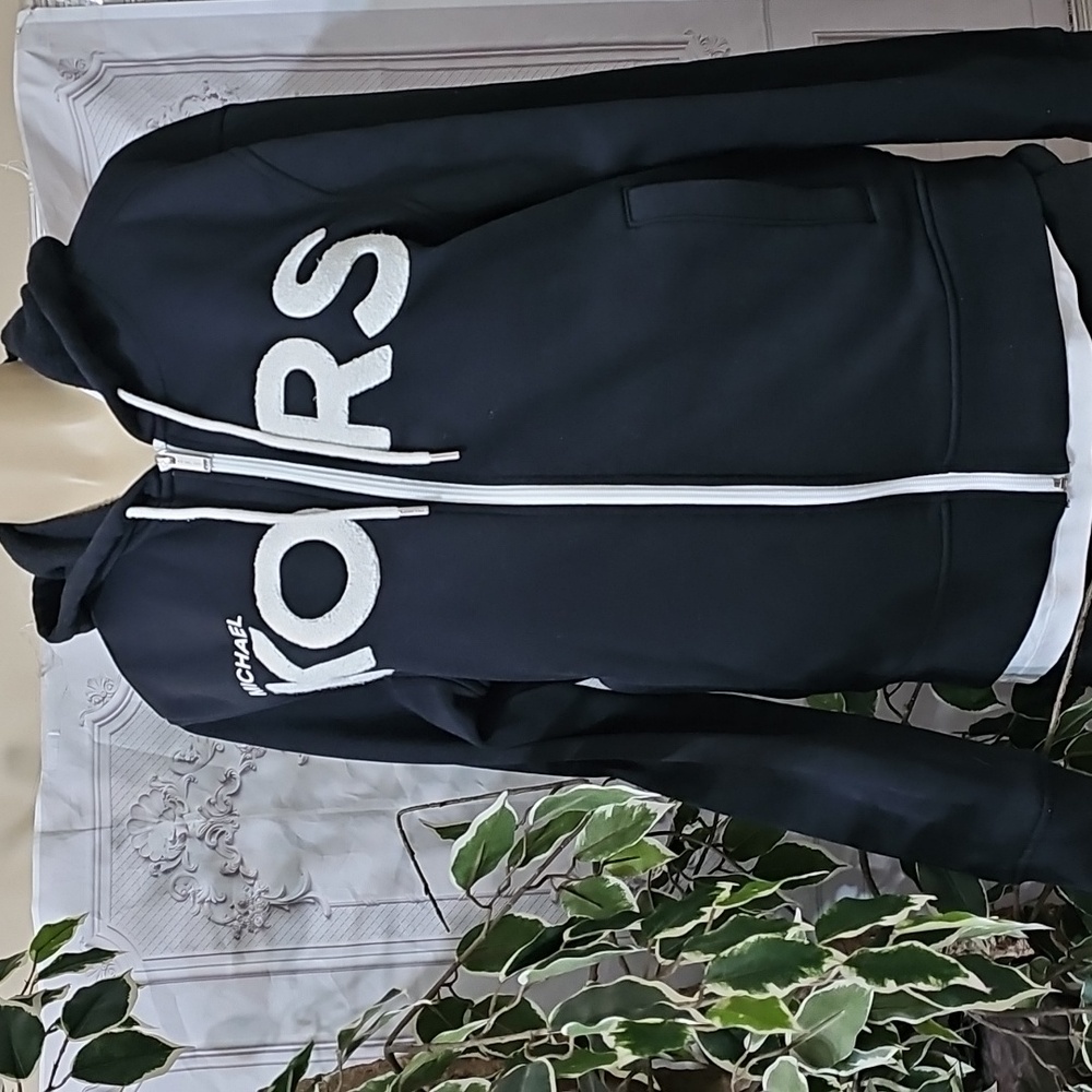 Michael Kors Large Black and White Zip-Up Hoodie And V-neck White Tee XLarge